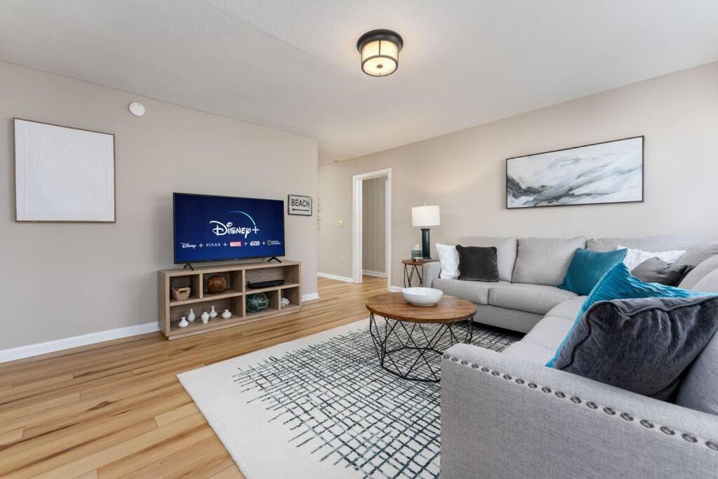 Serenity Beach House In Central Ilm W/ King Bed Wilmington Exteriör bild
